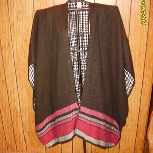 Women's Reversible Shawl Wrap